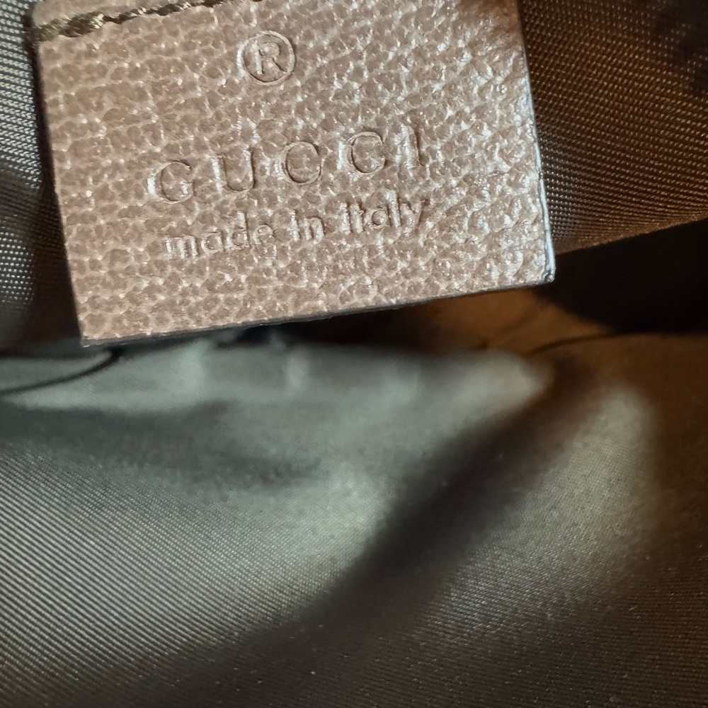Gucci Cream and Brown Cosmetic Bag with GG Monogram - Picture 7 of 10